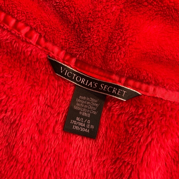 Victoria Secret red fleece kimono red robe M/L - Picture 2 of 4